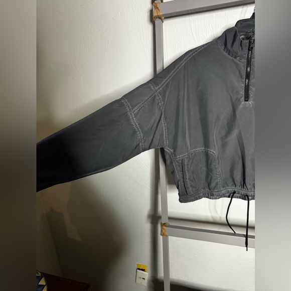 Women's Dri-FIT Retro Fly Jacket • Medium - Picture 3 of 10